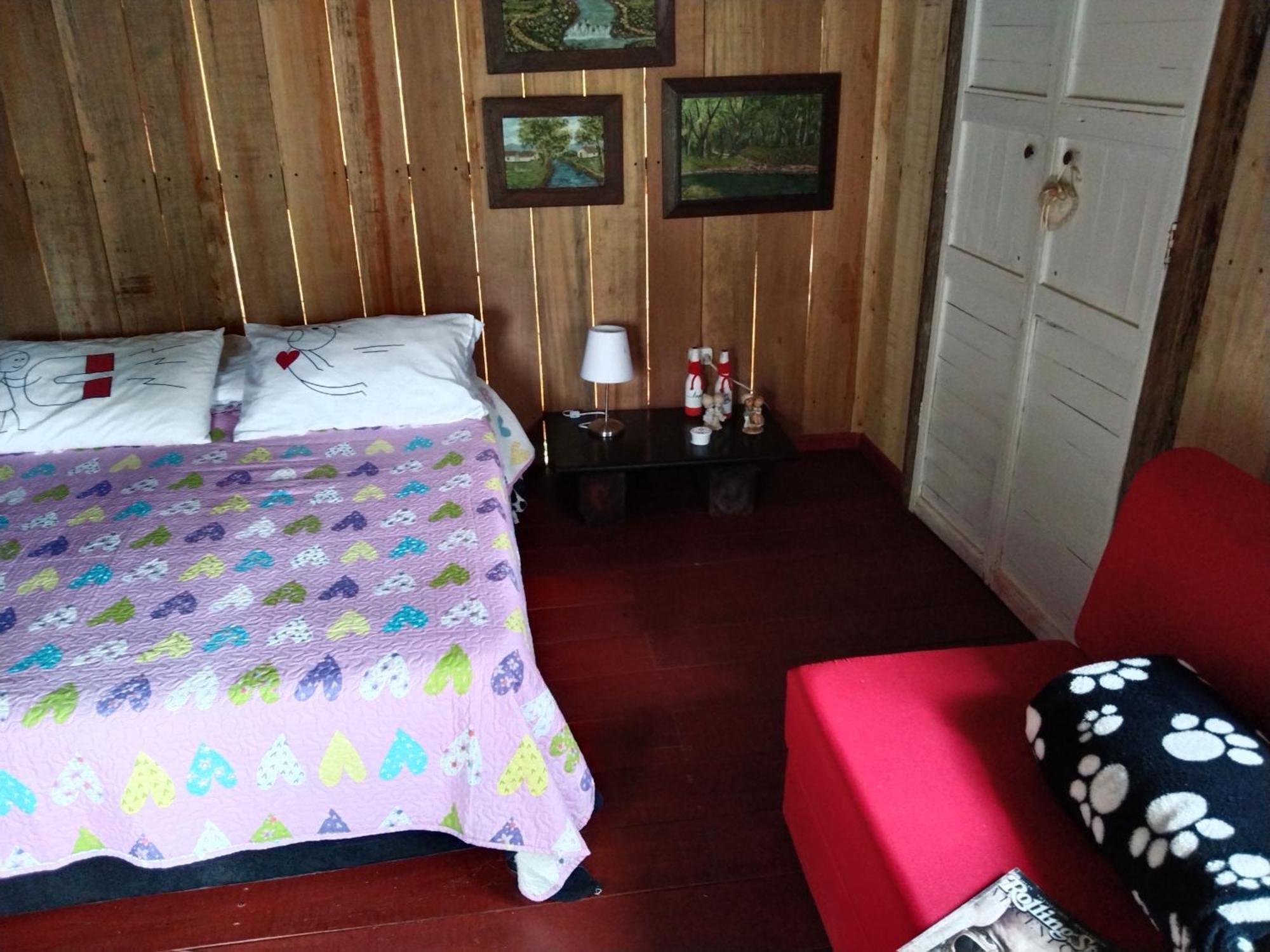 Tarragona Hostal Santa Rosa de Cabal Ruang foto